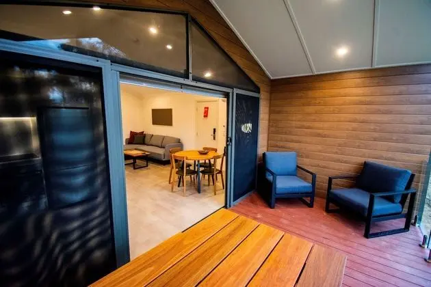 Villa, 2 Yatak Odası, Mutfak (Boronia Villa - withTesla EV chargers)
