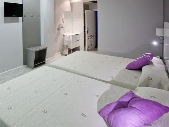 Family Oda (2 adults + 2 children )