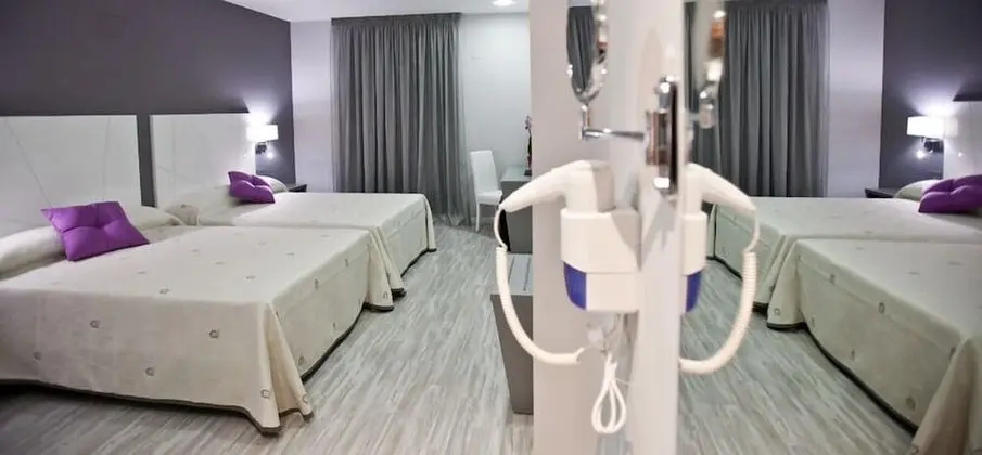 Tek Büyük Yataklı Oda (2 adults + 1 child)