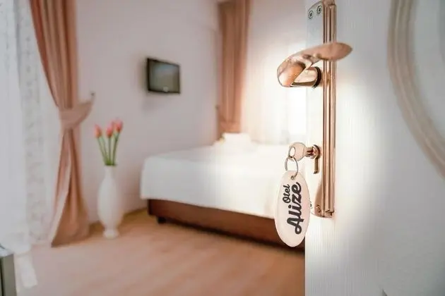 Standart Oda, Bahçe Manzaralı