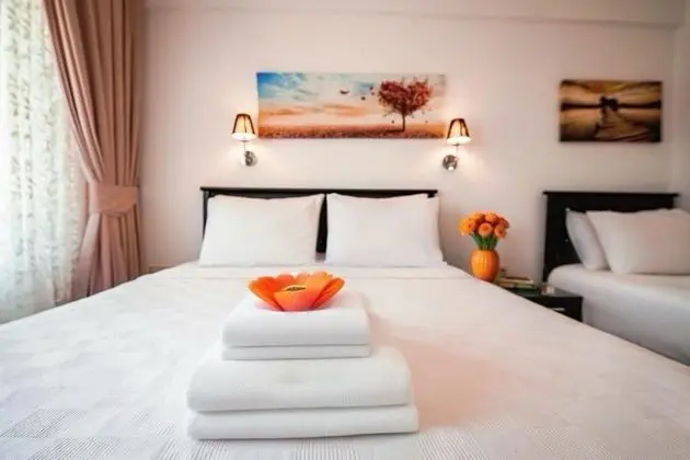 Triple, Şehir Manzaralı