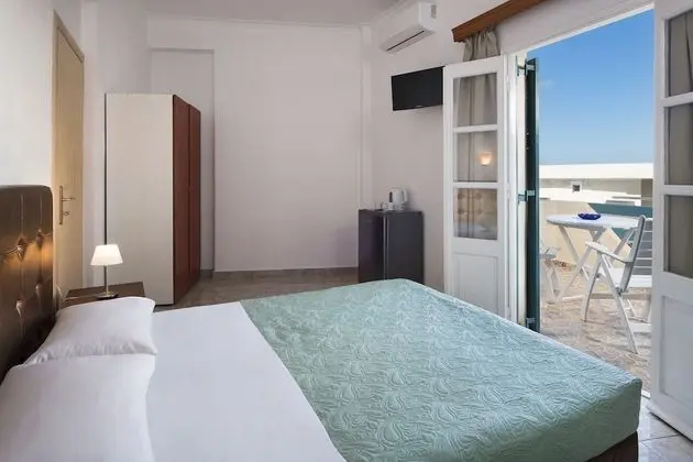 Basic Tek Büyük Yataklı Oda