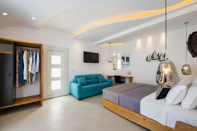 Queen Suite with Spa Bath