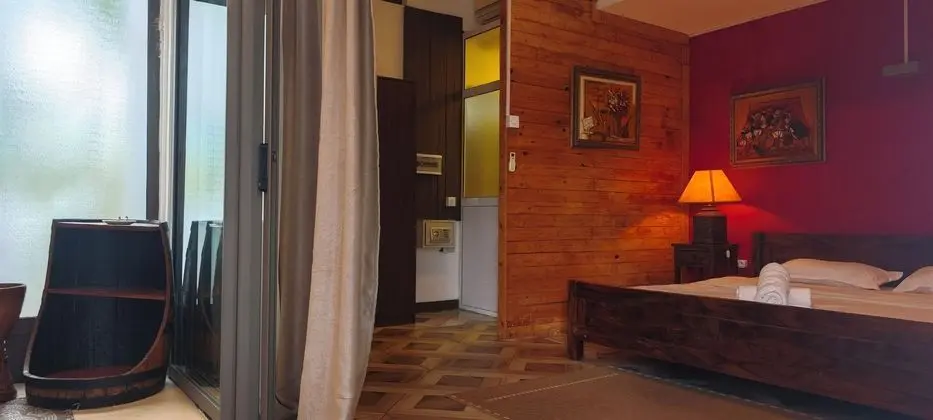 Deluxe Tek Büyük Yataklı Oda