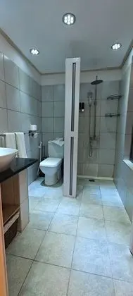 Standard Tek Büyük veya İki Ayrı Yataklı Oda, 1 Yatak Odası, Özel Banyo, Havuz Manzaralı
