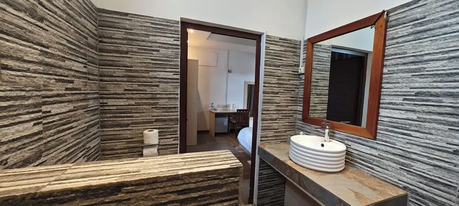 Standard Tek Büyük veya İki Ayrı Yataklı Oda, 1 Yatak Odası, Özel Banyo, Havuz Manzaralı