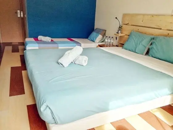 Üç Kişilik Oda