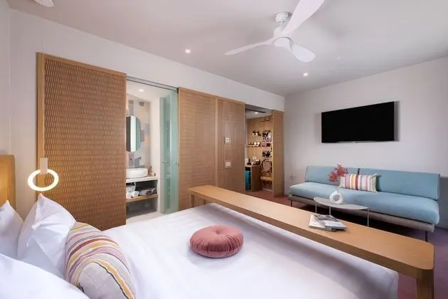 Deluxe Tek Büyük Yataklı Oda