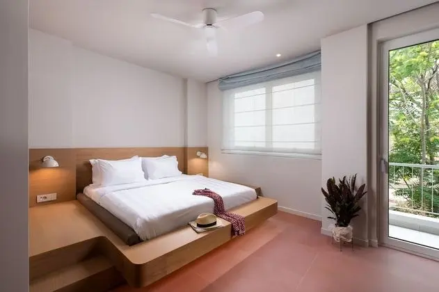 Superior Tek Büyük veya İki Ayrı Yataklı Oda