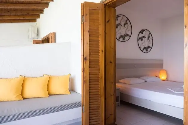 Apart Daire, Teras, Deniz Manzaralı (2 Adults & 1 Child)