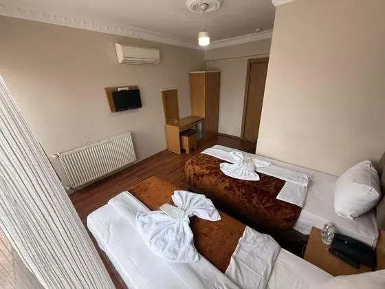 Twin, Şehir Manzaralı, Üst Kat