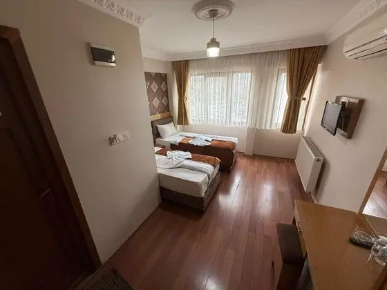 Twin, Şehir Manzaralı, Üst Kat