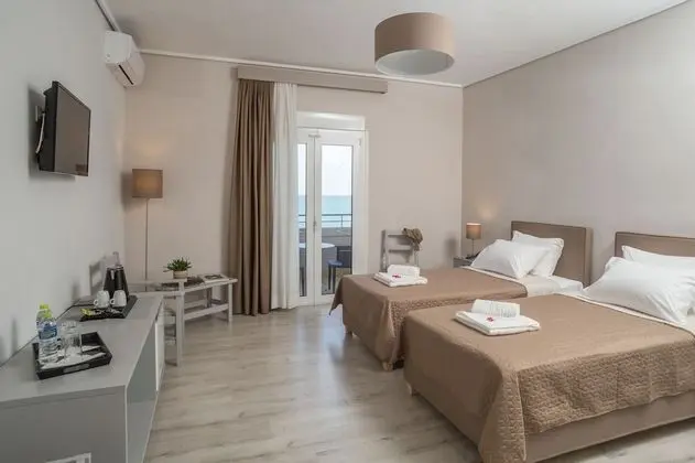 Basic Tek Büyük veya İki Ayrı Yataklı Oda, Deniz Manzaralı