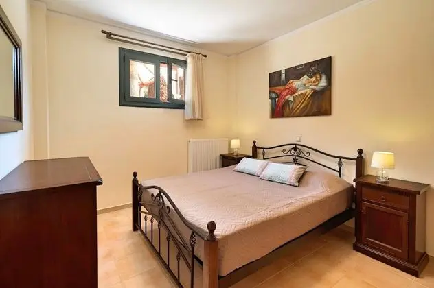 Family Villa, 4 Yatak Odası, Kişiye Özel Havuzlu, Bahçe Manzaralı (Alkyoni)