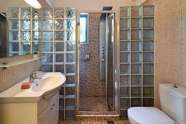 Family Villa, 4 Yatak Odası, Kişiye Özel Havuzlu, Bahçe Manzaralı (Alkyoni)