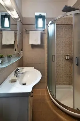 Family Villa, 4 Yatak Odası, Kişiye Özel Havuzlu, Bahçe Manzaralı (Alkyoni)
