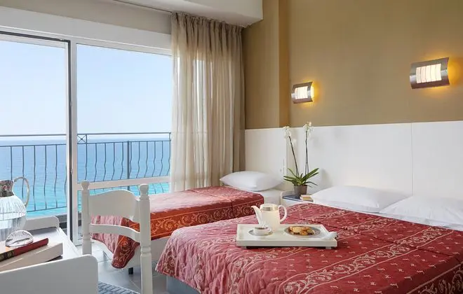 Üçlü Sea View