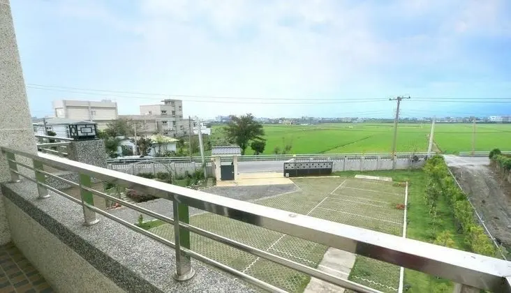 Dört Kişilik Oda, Balkon