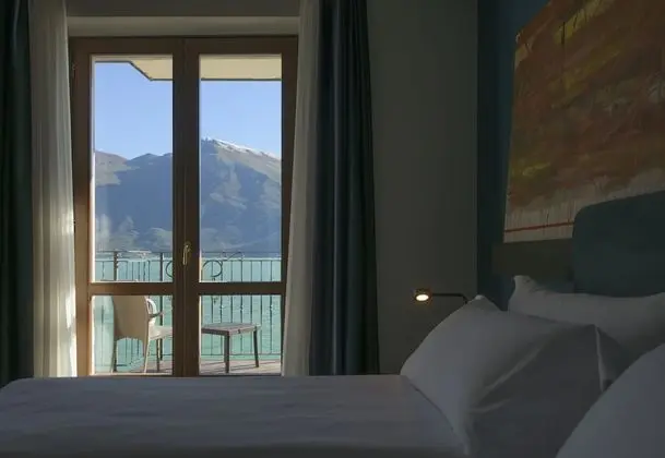 Deluxe Üç Kişilik Oda, Balkon, Göl Manzaralı