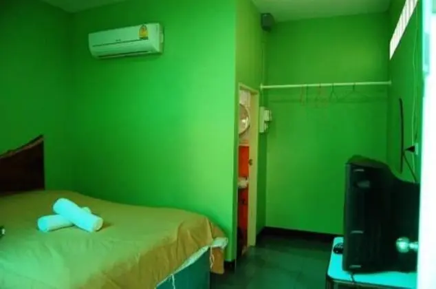 Standard Tek Büyük Yataklı Oda