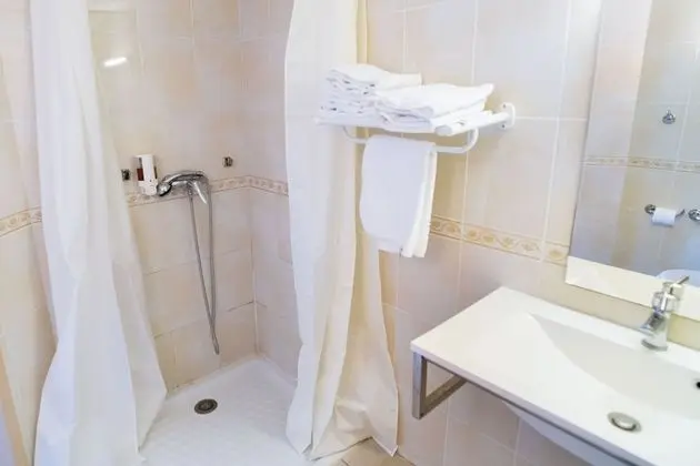Standard Tek Büyük veya İki Ayrı Yataklı Oda