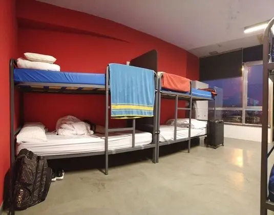 Standard Ortak Ranzalı Oda, Karma Ranzalı Oda, Ortak Banyo, Şehir Manzaralı