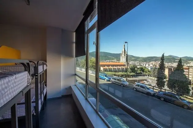 Standard Ortak Ranzalı Oda, Karma Ranzalı Oda, Ortak Banyo, Şehir Manzaralı