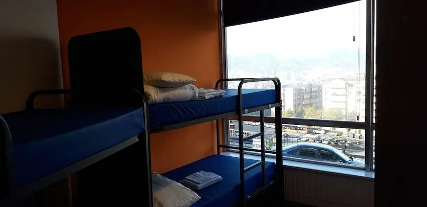 Superior Ortak Ranzalı Oda, Karma Ranzalı Oda, Ortak Banyo, Şehir Manzaralı