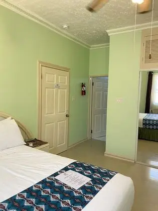 Standard Tek Büyük Yataklı Oda, 1 Büyük (Queen) Boy Yatak, Havuz Kullanımı, Bahçe Manzaralı