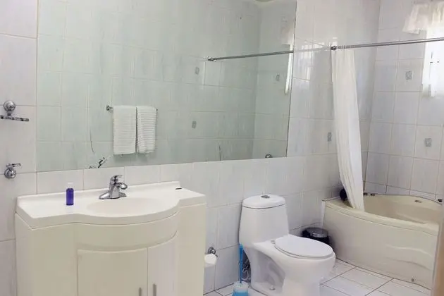 Standard Tek Büyük Yataklı Oda, 1 Büyük (Queen) Boy Yatak, Havuz Kullanımı, Bahçe Manzaralı