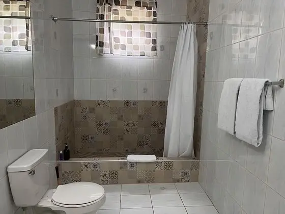 Standard Tek Büyük Yataklı Oda, 1 Büyük (Queen) Boy Yatak, Havuz Kullanımı, Bahçe Manzaralı