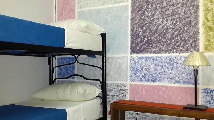 Üç Kişilik Oda, Ortak Banyo