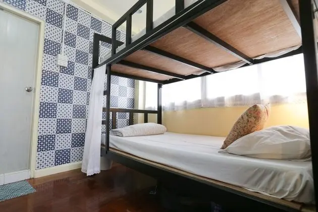 Deluxe Dormitory