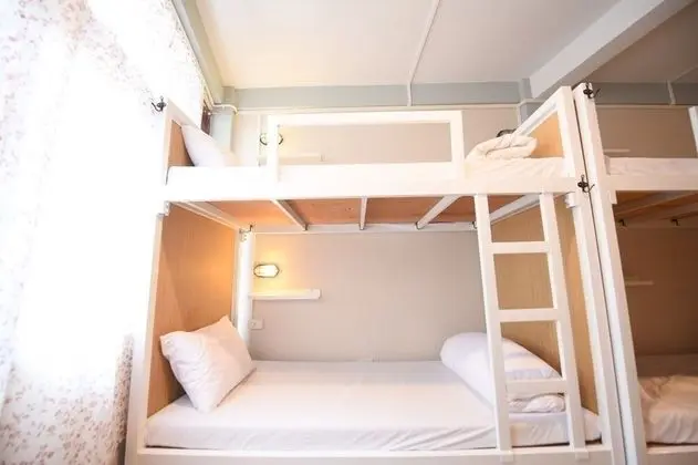 Deluxe Dormitory