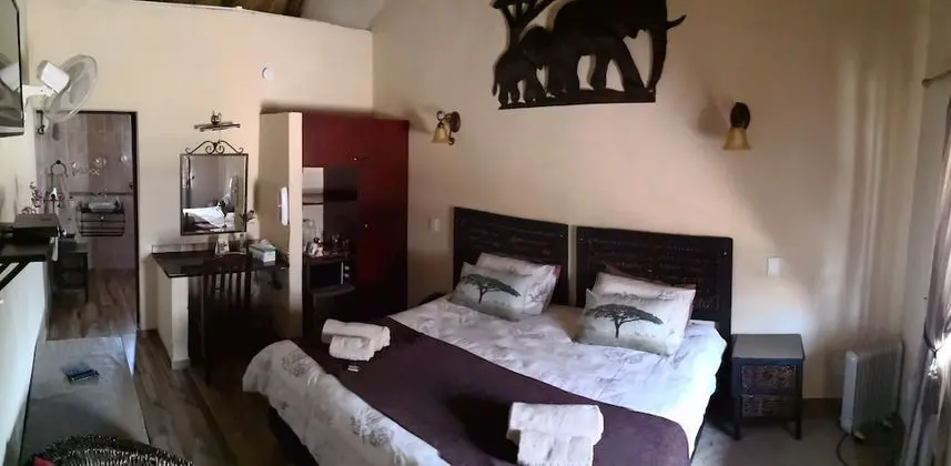 Deluxe Tek Büyük veya İki Ayrı Yataklı Oda (Elephant)