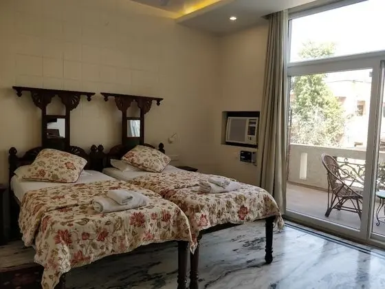 Tek Büyük veya İki Ayrı Yataklı Oda