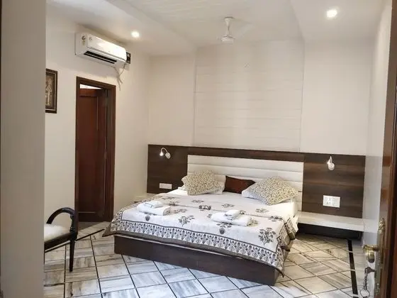 Tek Büyük veya İki Ayrı Yataklı Oda