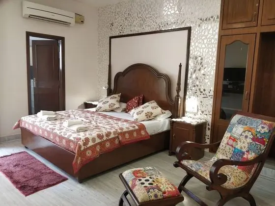 Tek Büyük veya İki Ayrı Yataklı Oda
