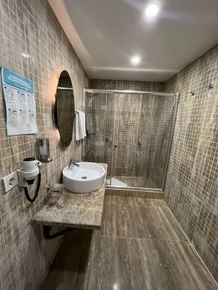 Standard Üç Kişilik Oda