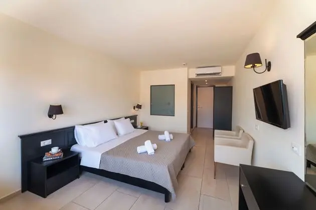 Comfort Tek Büyük Yataklı Oda, Bahçe Manzaralı
