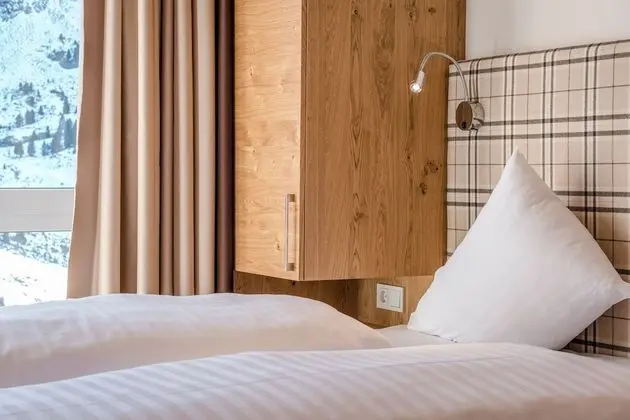 Deluxe Apart Daire, 2 Yatak Odası, Balkon, Dağ Manzaralı (60m²)