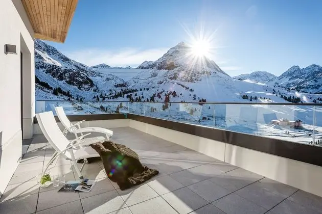 Deluxe Apart Daire, 2 Yatak Odası, Balkon, Dağ Manzaralı (60m²)