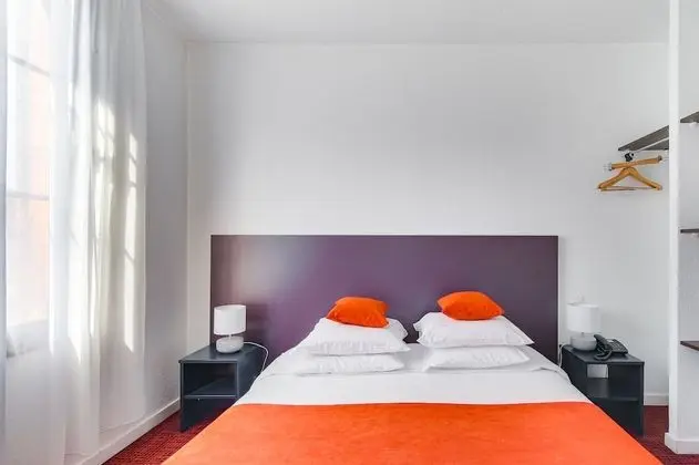 Standard Oda, 1 Büyük (Queen) Boy Yatak