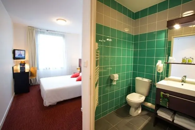 Standard Oda, 1 Büyük (Queen) Boy Yatak