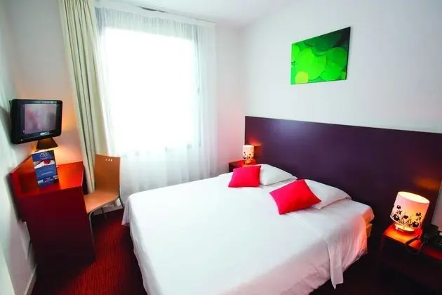 Standard Oda, 1 Büyük (Queen) Boy Yatak