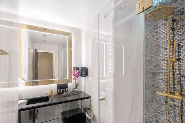 Deluxe studio Suite - No view, 1 King Bed