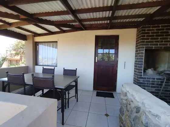 Comfort Apart Daire, 2 Yatak Odası, Kısmi Deniz Manzaralı, Bahçeli