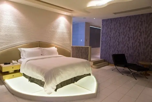 Premium Süit (Check in time starts from 6pm)