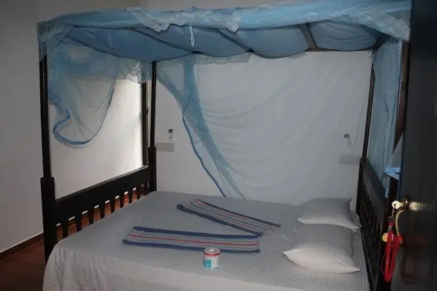 Tek Büyük Yataklı Oda, Balkon, Bahçe Manzaralı