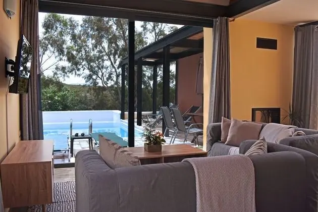 Grand Villa, Havuz Manzaralı